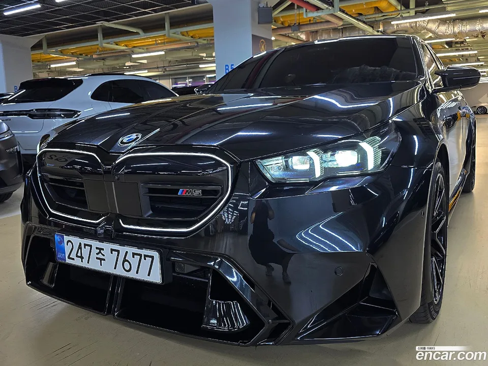 BMW M5 2025