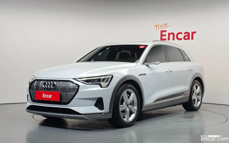 Audi e-tron 2022