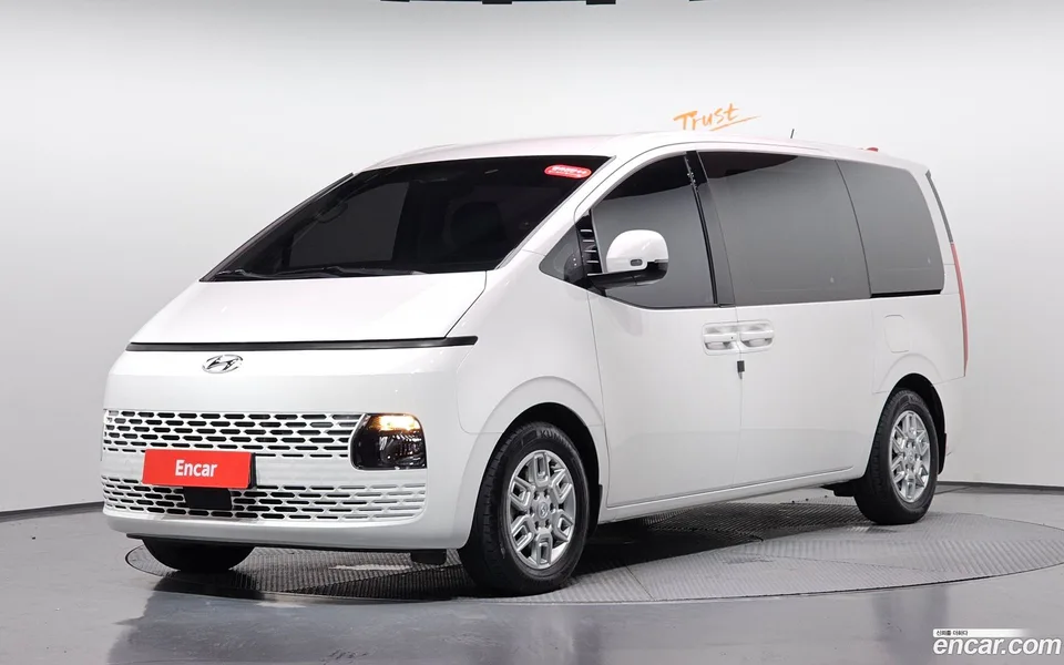 Hyundai Staria 2024
