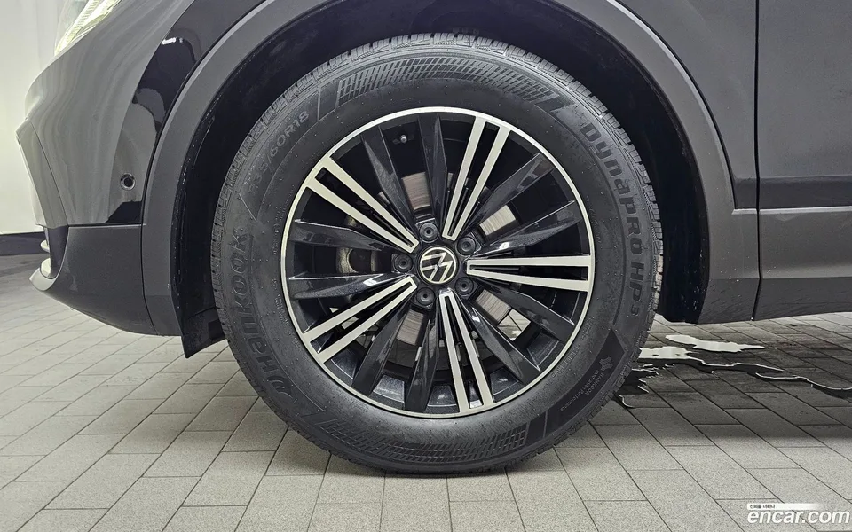 Volkswagen Tiguan 2.0 TDI 2022 — миниатюра 2