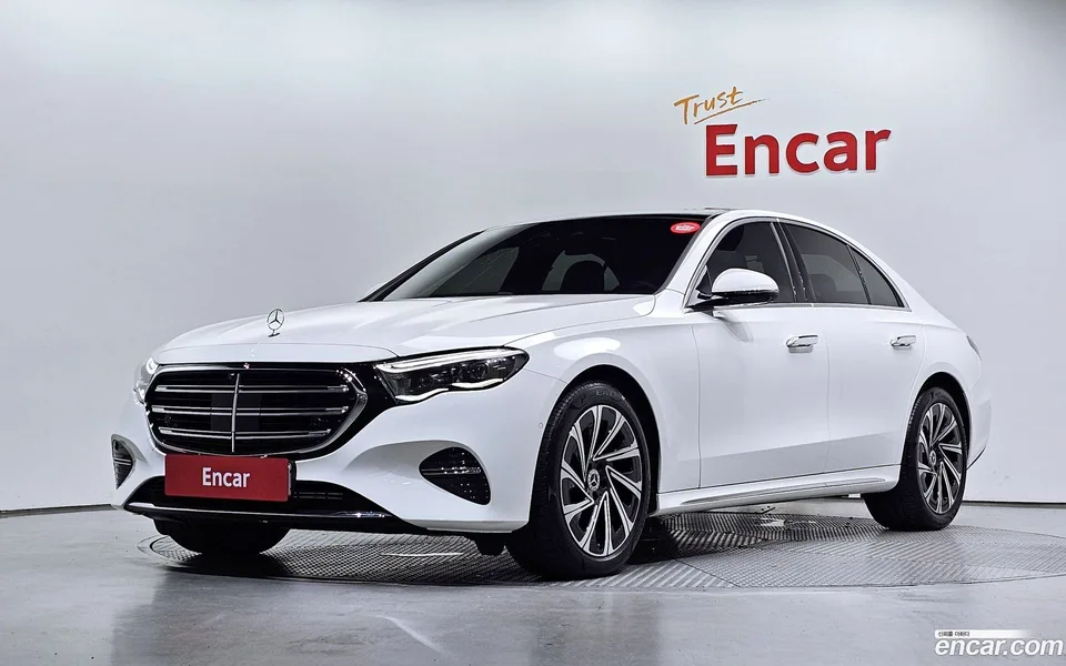 Mercedes-Benz E-Class 2025