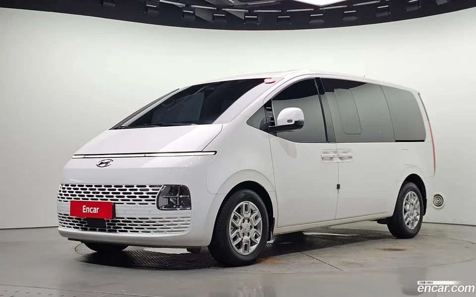 Hyundai Staria 2024