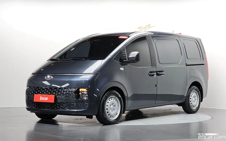 Hyundai Staria 2022