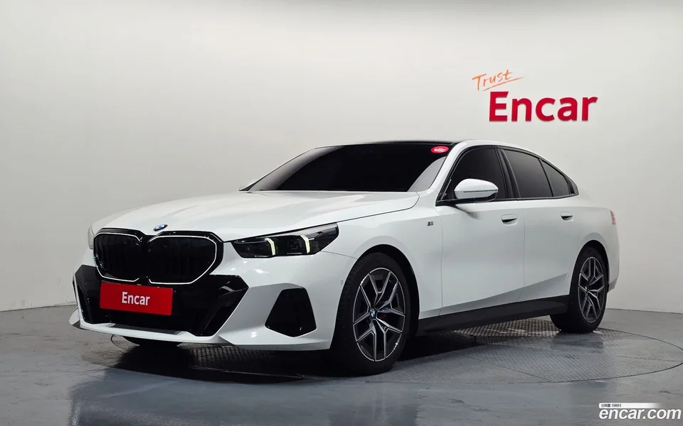 BMW 5 Series 2024