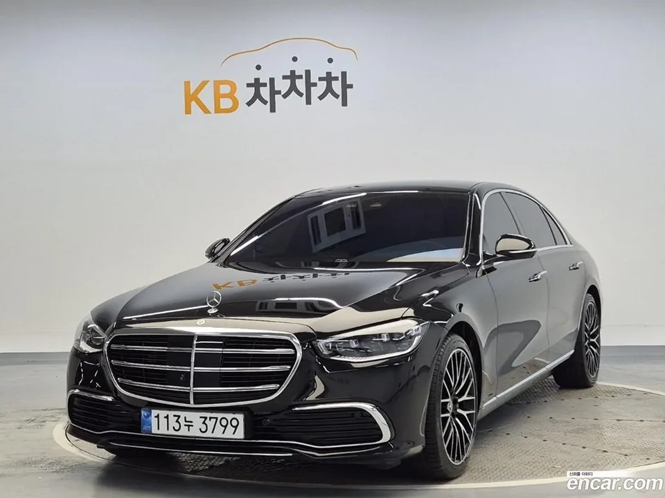 Mercedes-Benz S-Class 2024