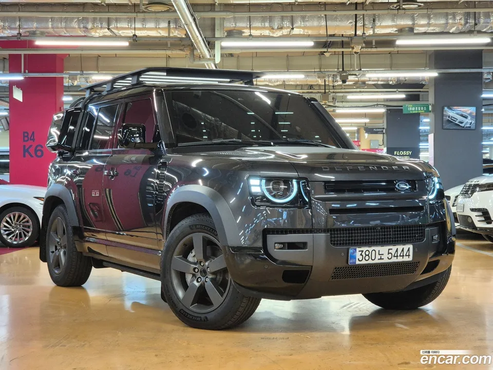Land Rover Defender 2026