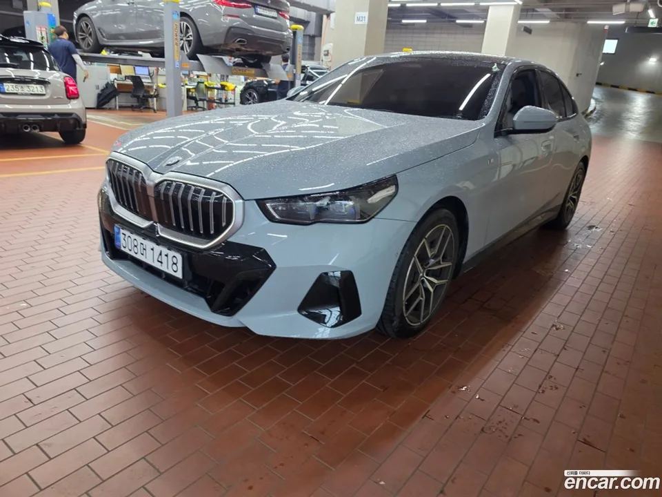 BMW 5 Series 2025