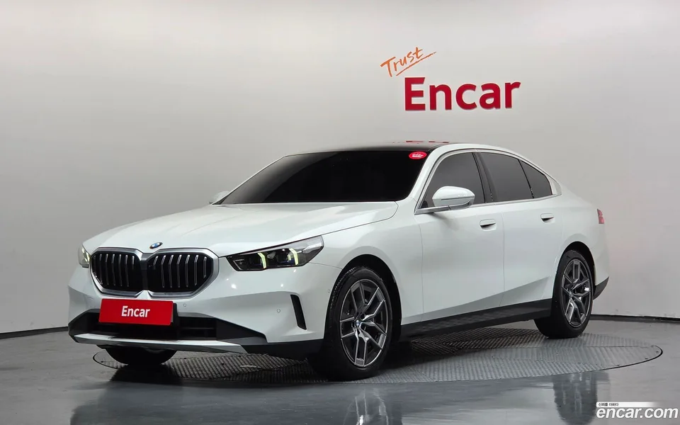 BMW 5 Series 2025