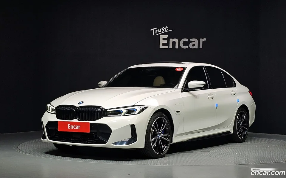 BMW 3 Series 2023