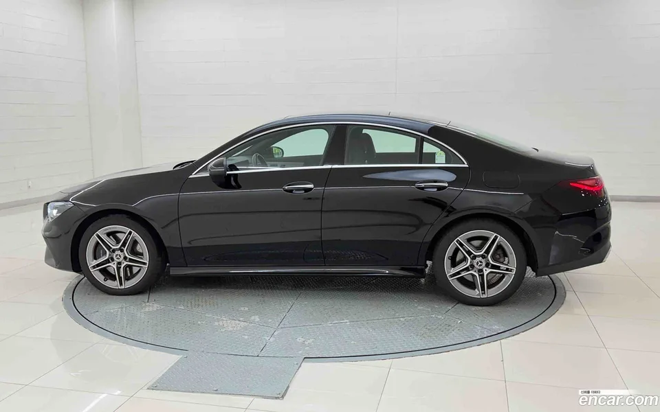 Mercedes-Benz CLA-Class CLA250 4MATIC 2025 — миниатюра 3