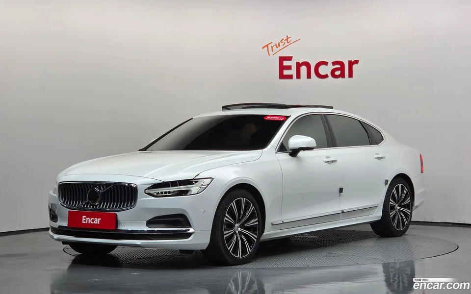 Volvo S90 2025