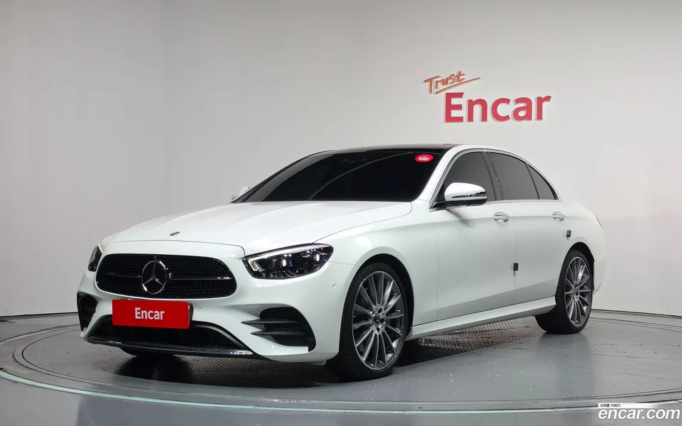 Mercedes-Benz E-Class 2022