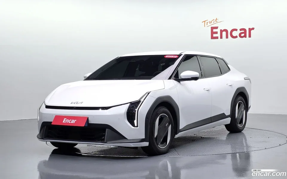 Kia EV4 2025