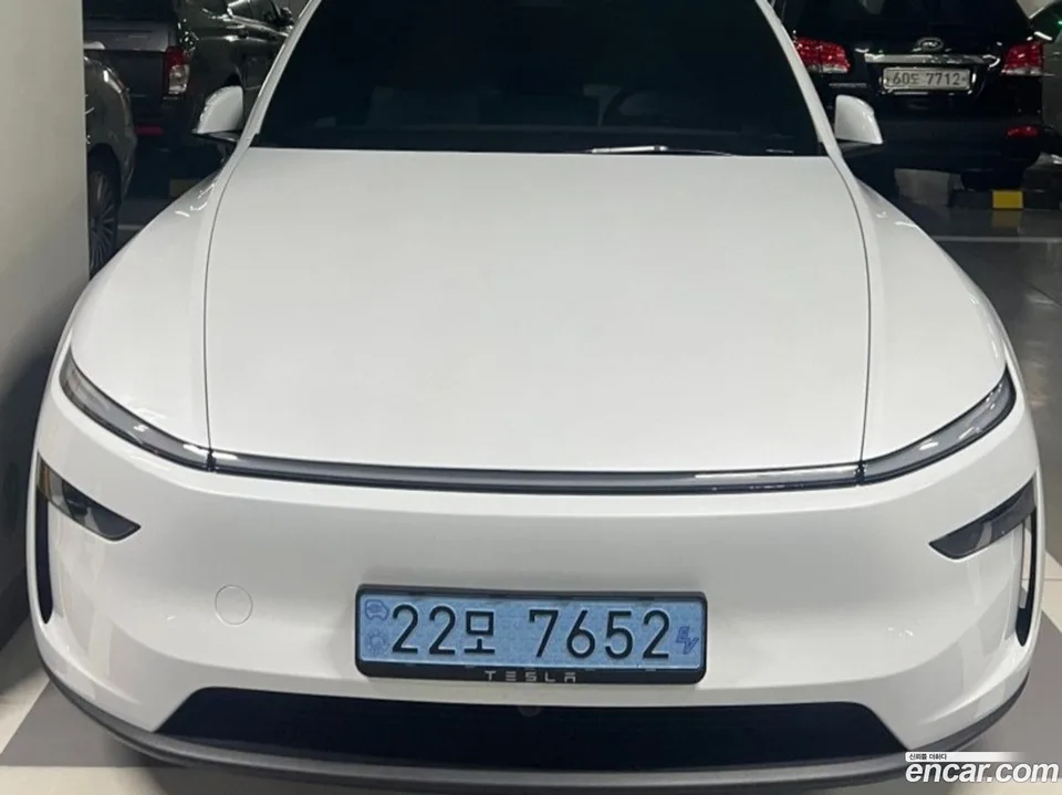 Tesla Model Y 2026