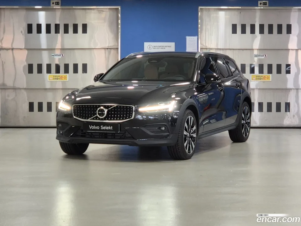 Volvo V60 Cross Country 2026