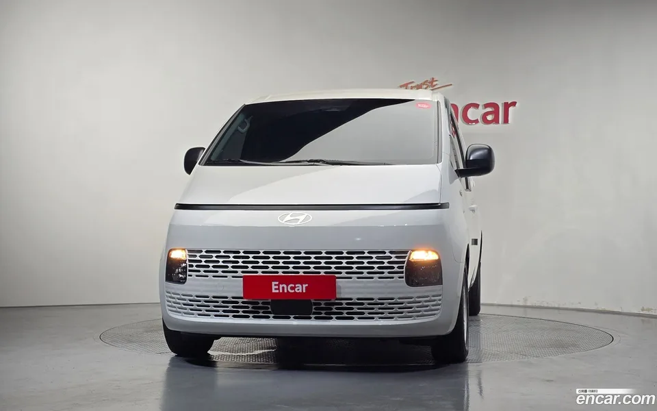 Hyundai Staria 3 2025 — миниатюра 3