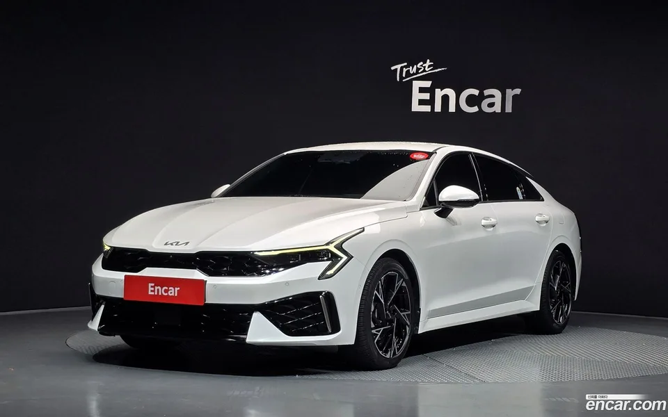 Kia K5 Hybrid 2024