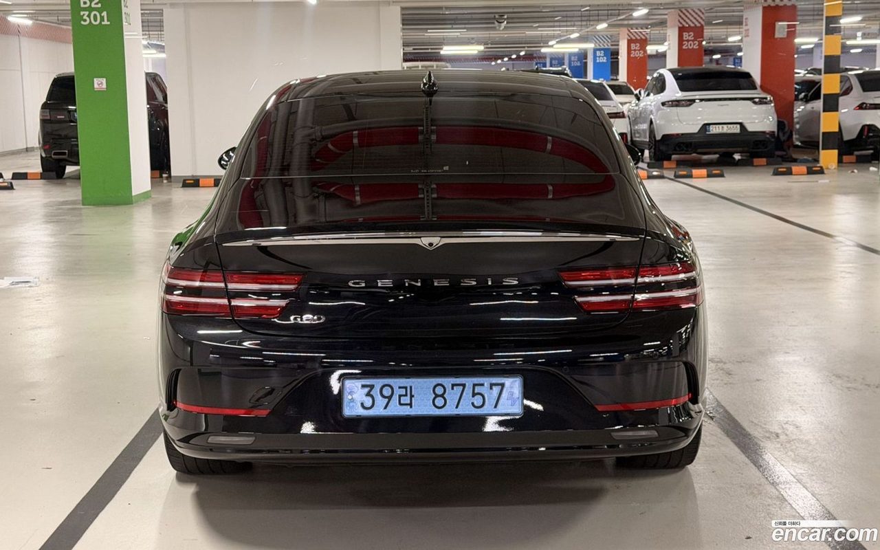 Genesis Electrified G80 2022 — 2