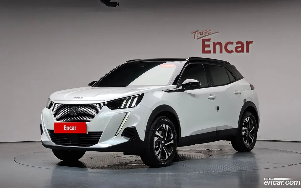 Peugeot e-2008 2023