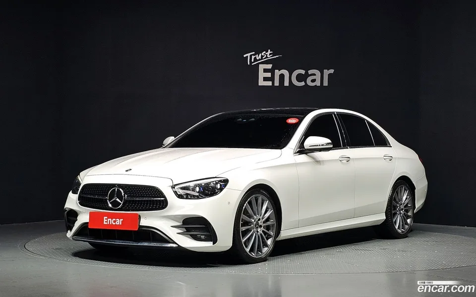 Mercedes-Benz E-Class 2022