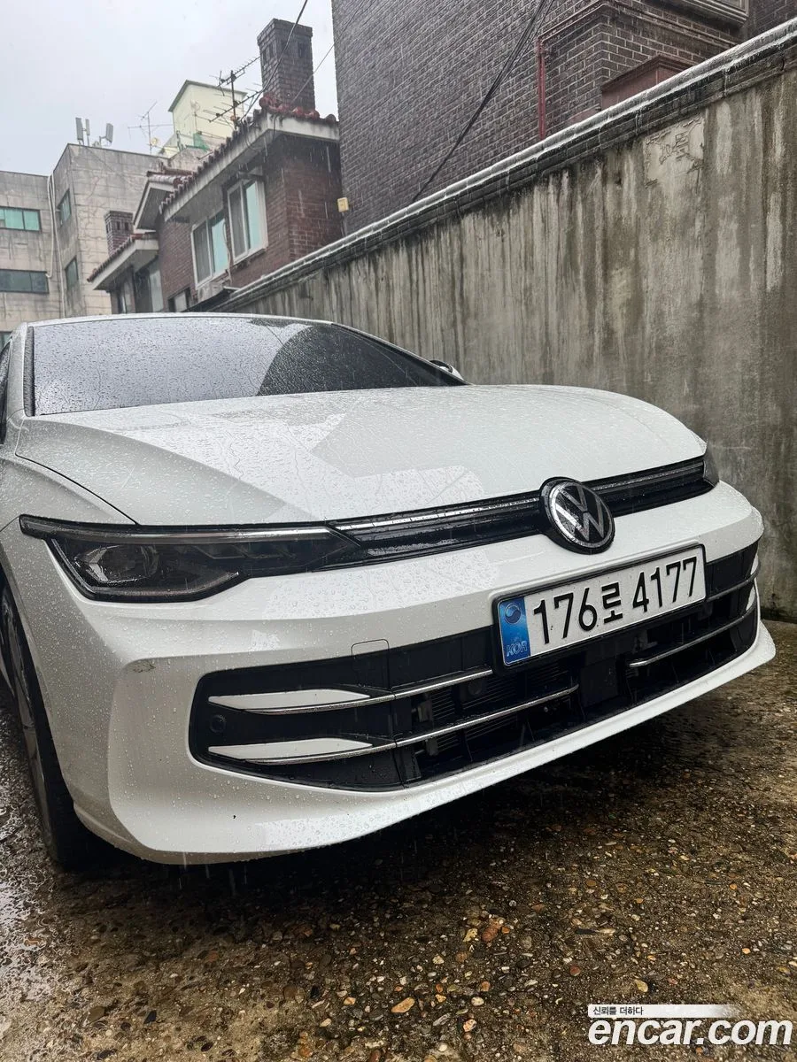 Volkswagen Golf 2025
