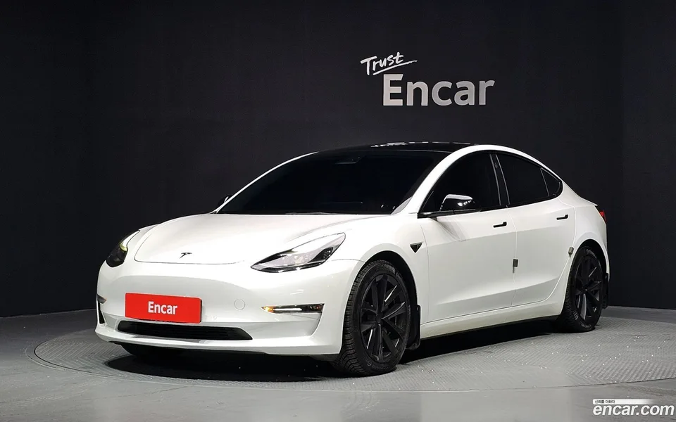 Tesla Model 3 2022