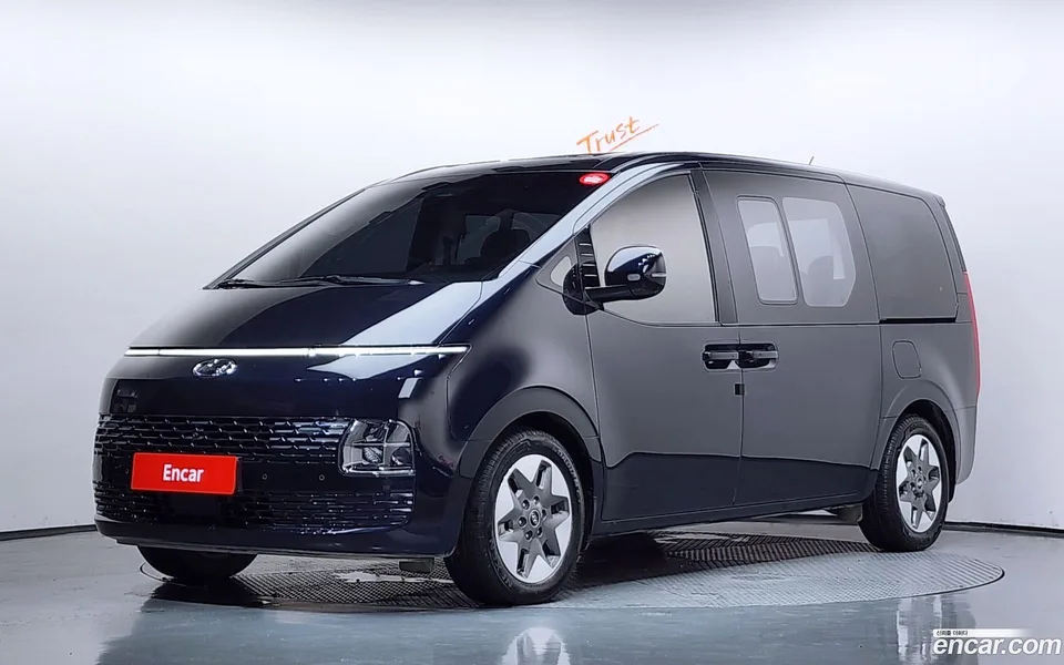 Hyundai Staria 2024