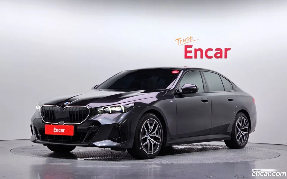 BMW 5 Series 2025