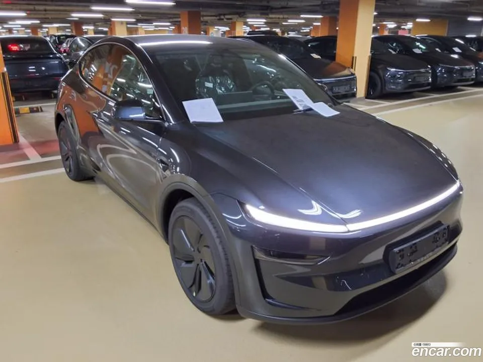 Tesla Model Y 2026