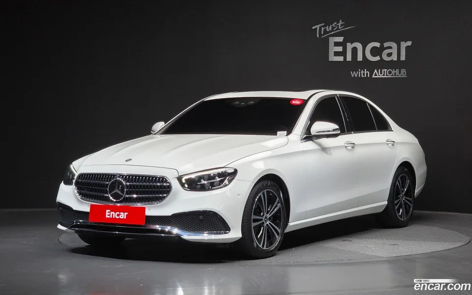 Mercedes-Benz E-Class 2022