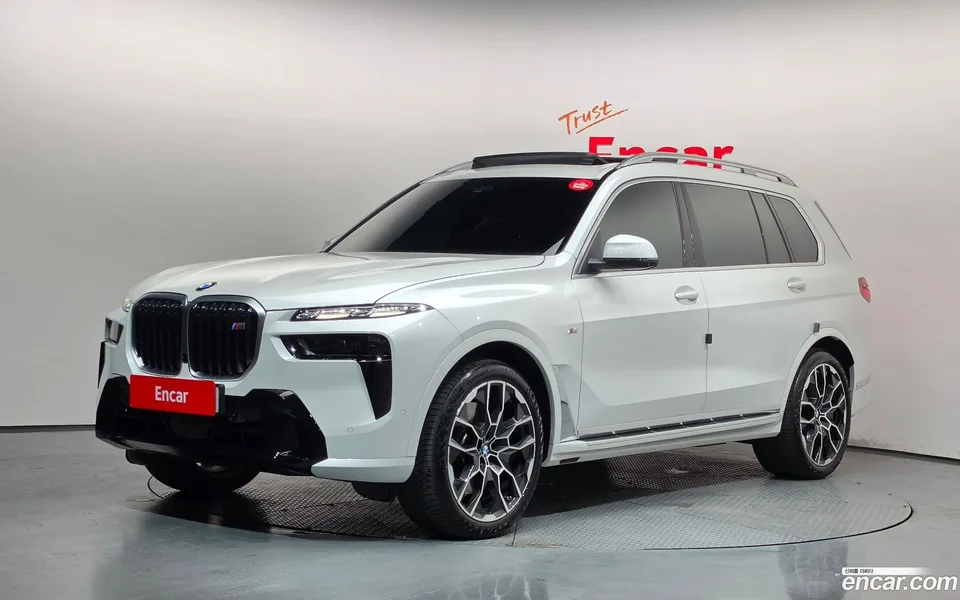 BMW X7 2025