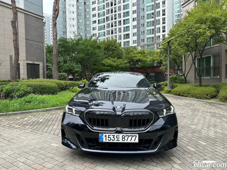 BMW 5 Series 2025