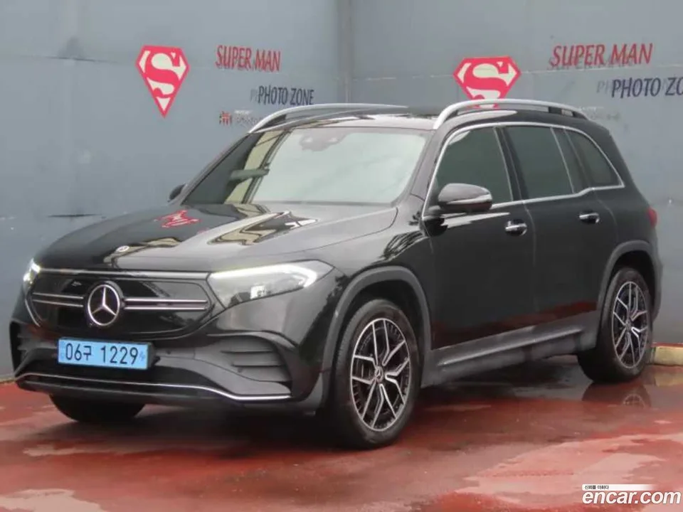 Mercedes-Benz EQB 2023