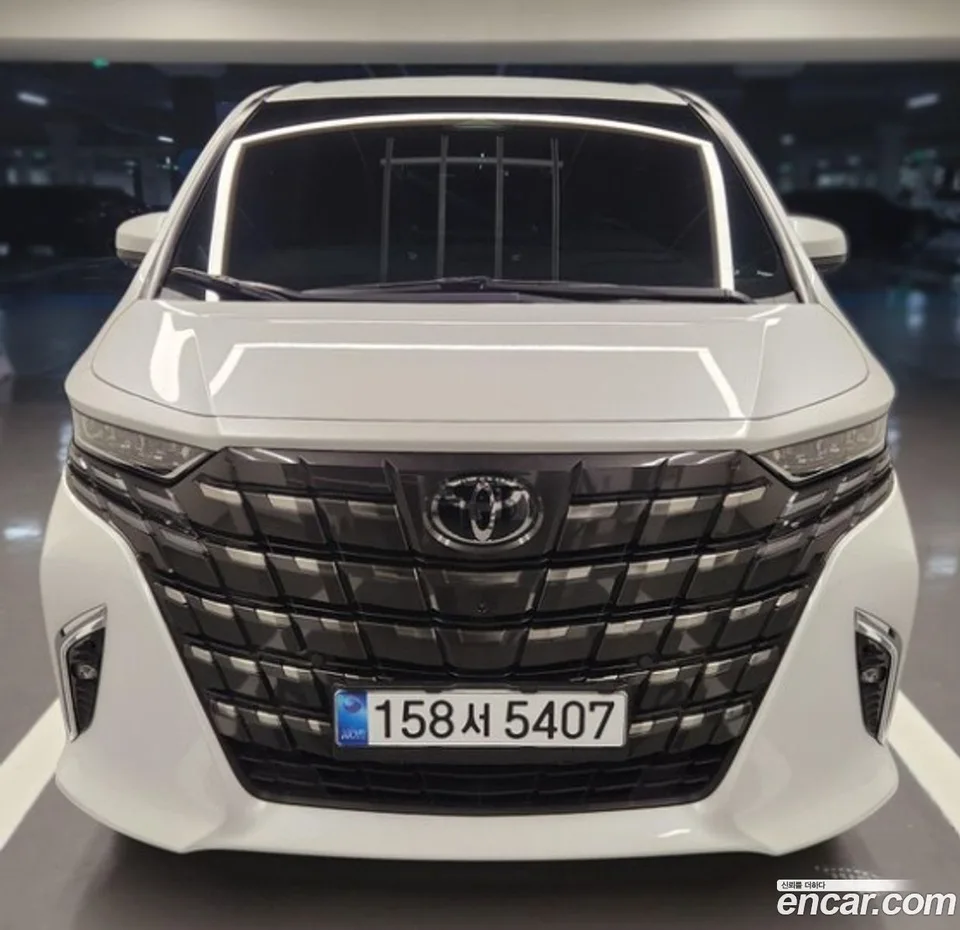Toyota Alphard 2025