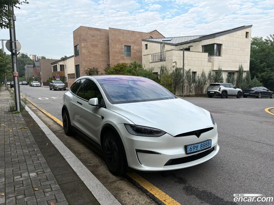 Tesla Model X 2026