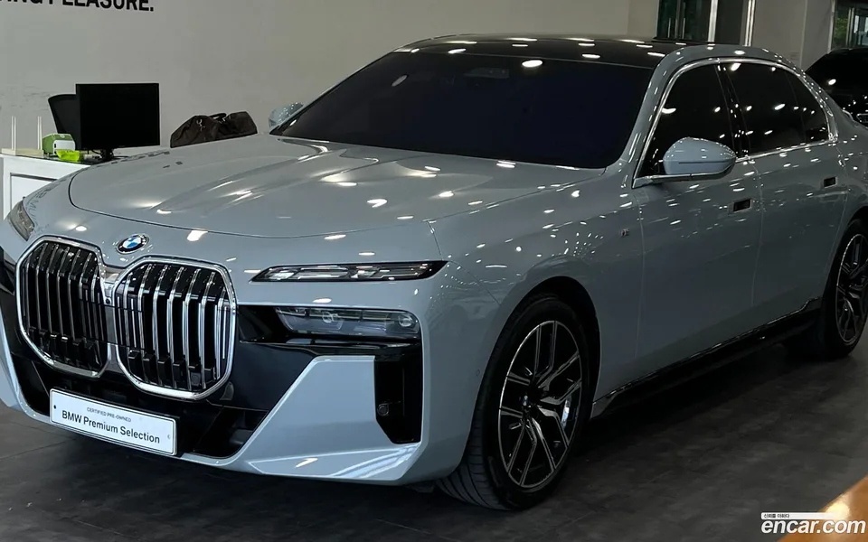BMW 7 Series 2024