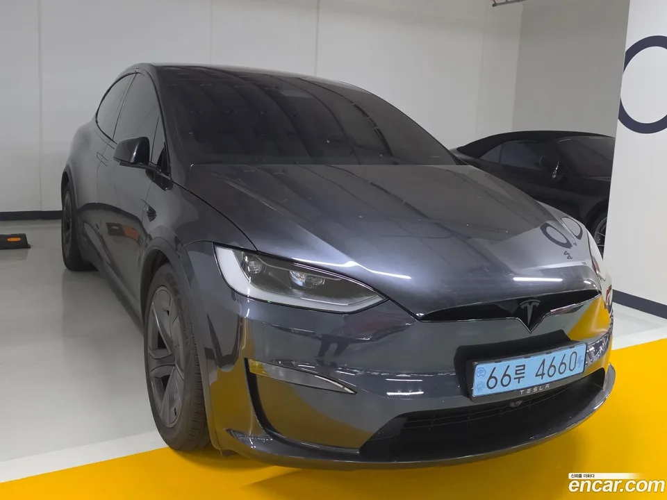 Tesla Model X 2026