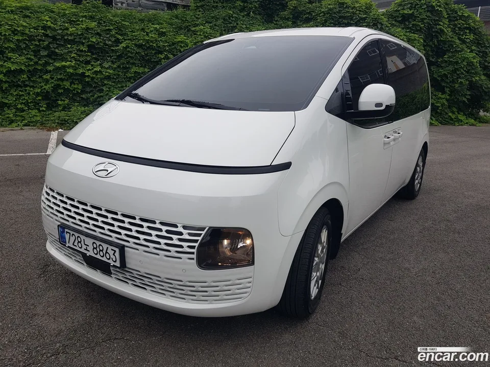 Hyundai Staria 11 2025 — фото 1, купить с доставкой в Москву
