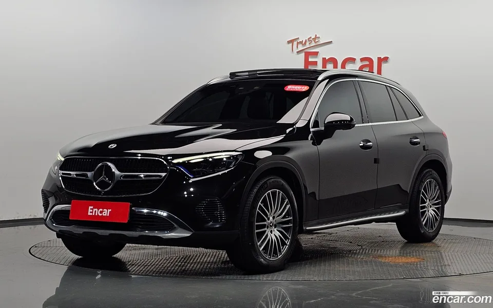 Mercedes-Benz GLC-Class 2023