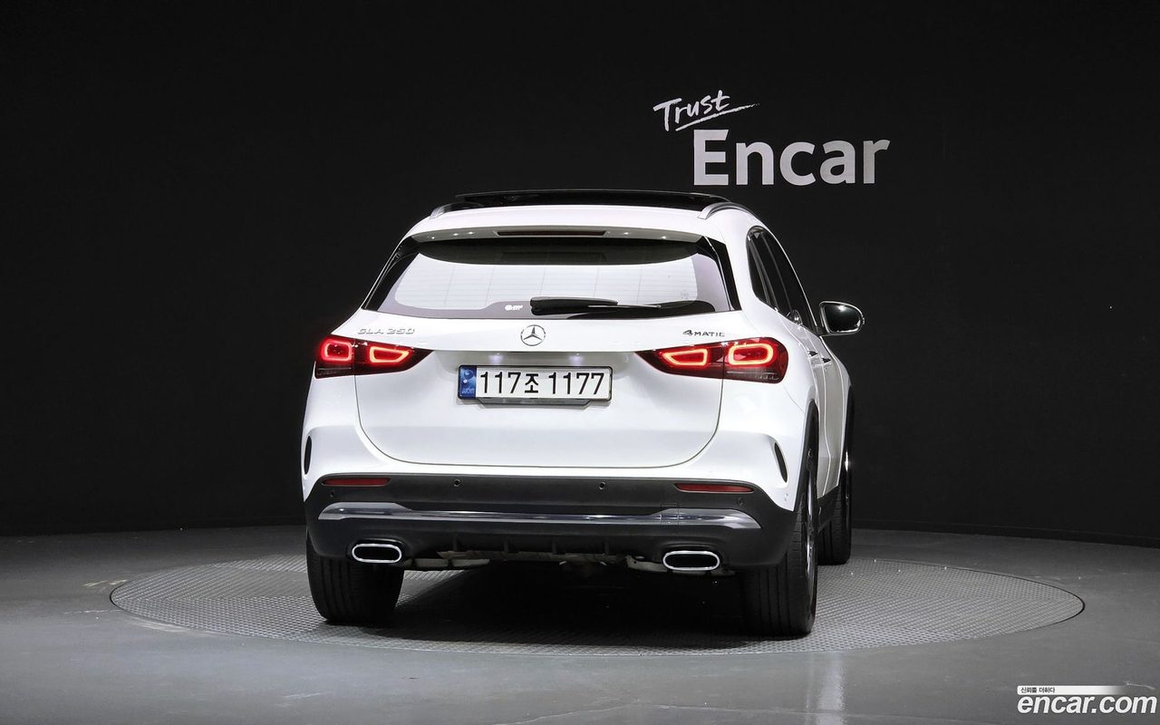 Mercedes-Benz GLA-Class 2022 — 4