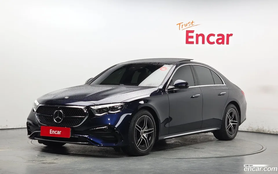 Mercedes-Benz E-Class 2024