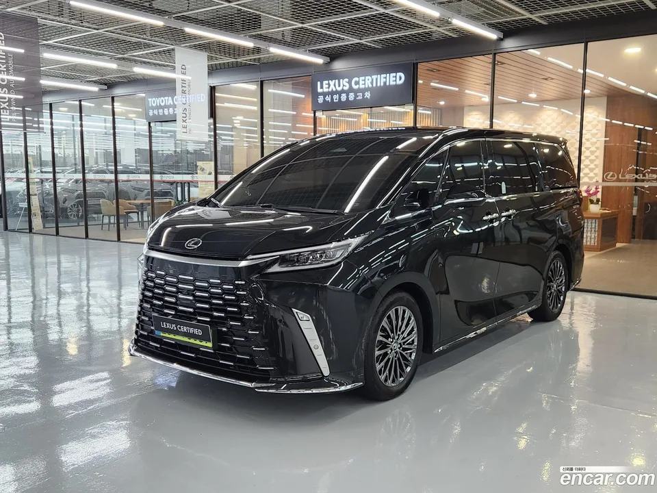 Lexus LM 2024