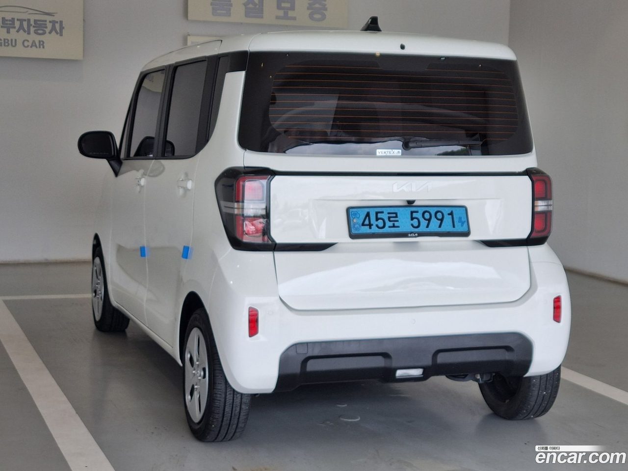 Kia Ray EV 2023 — 2