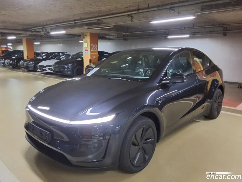 Tesla Model Y 2026