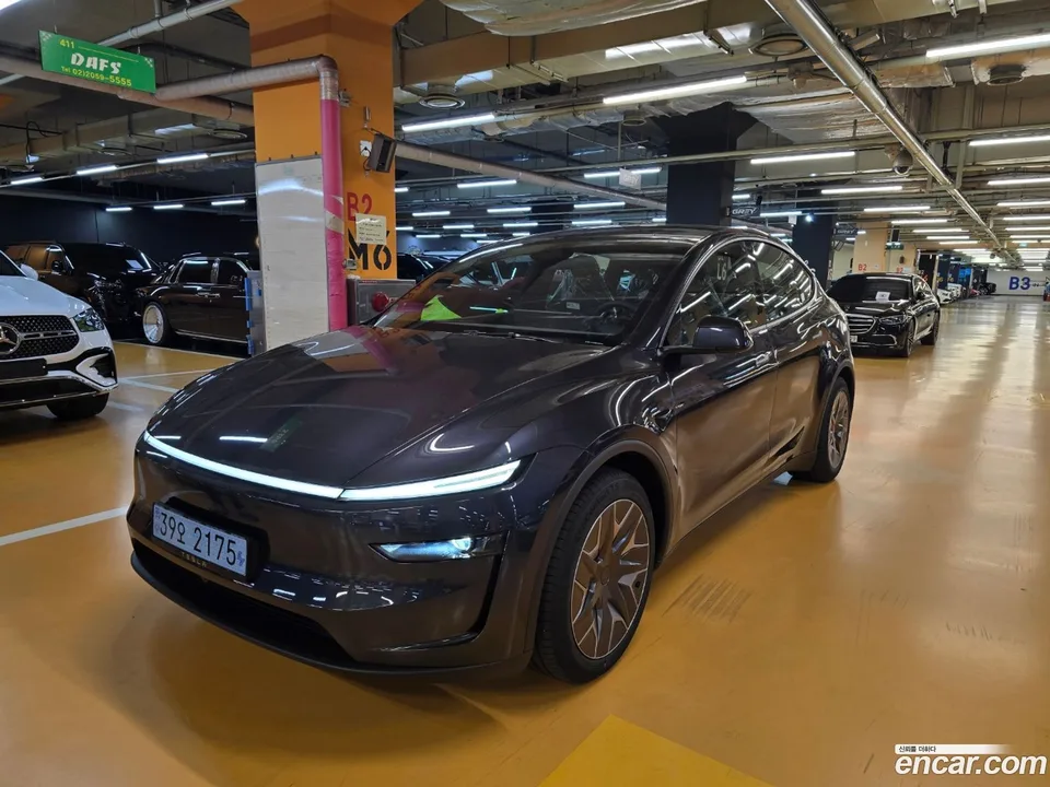 Tesla Model Y 2026