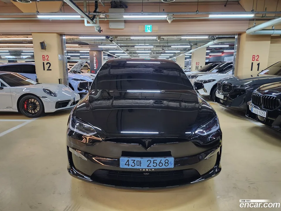 Tesla Model X 2026