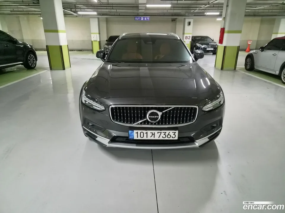 Volvo V90 Cross Country 2022