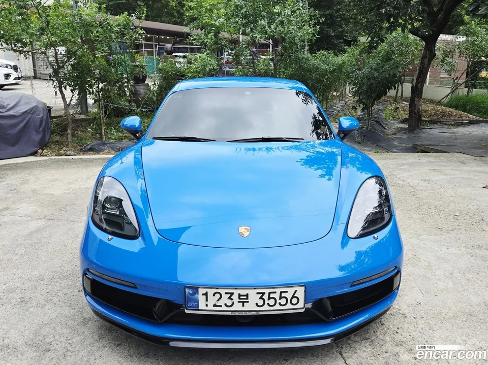 Porsche 718 Cayman 2022