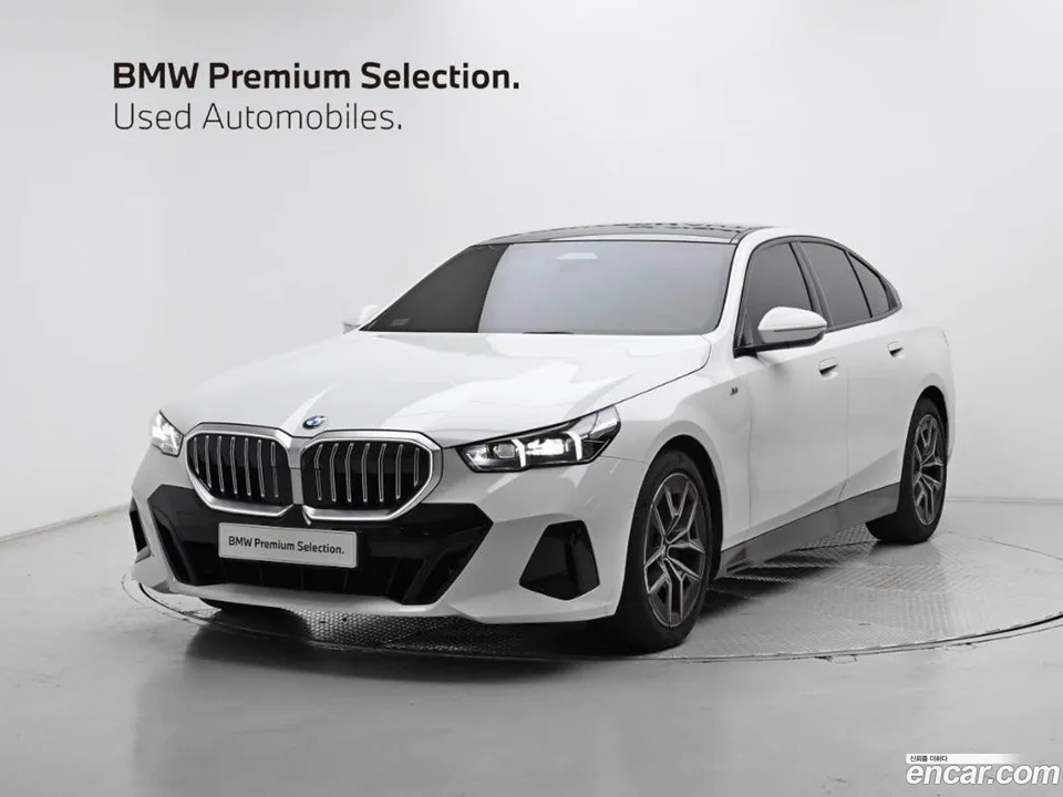 BMW 5 Series 2024