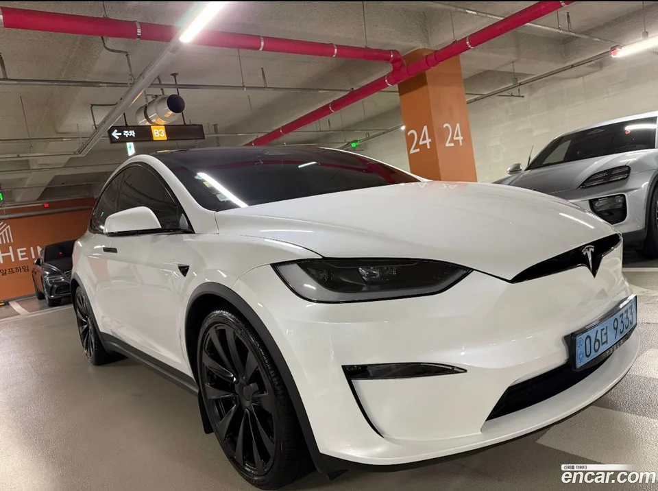 Tesla Model X 2023